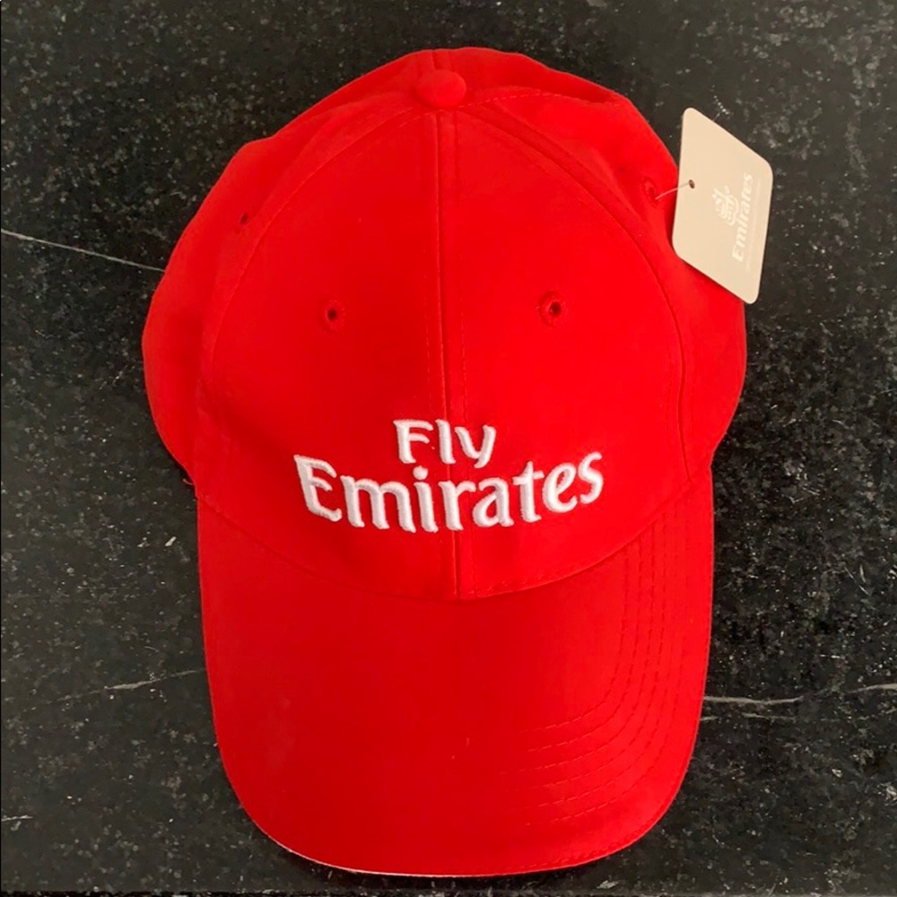Red “Fly Emirates” microfibre baseball cap